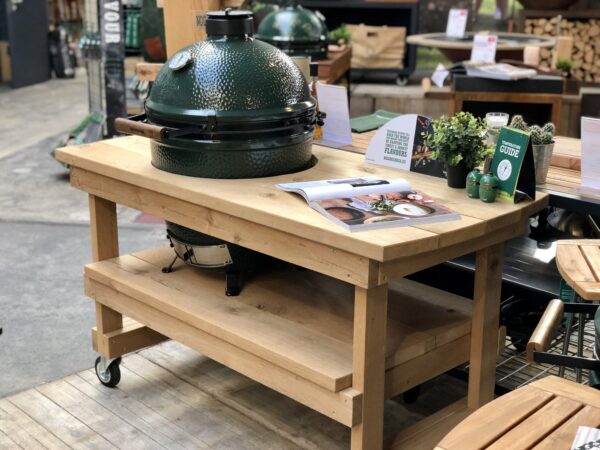 Eiken tafel voor kamado BBQ Experience Center BBQ Experience Center